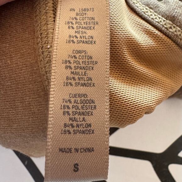 SKIMS Outdoor Wide Neck Sports Bra size Small - Picture 3 of 5